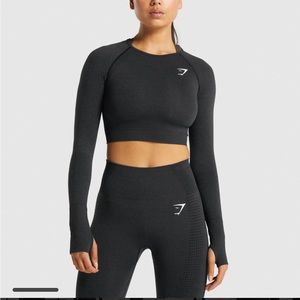 Viral seamless long sleeve crop top
